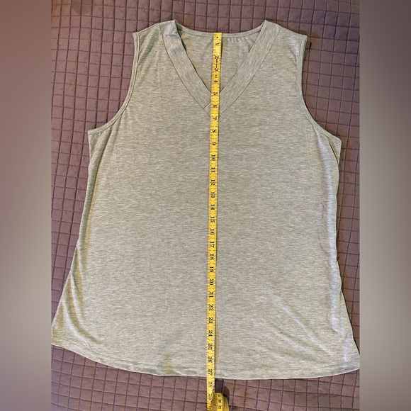 NWOT Sleeveless V-Neck Tank Top - Sage Green - Picture 5 of 5